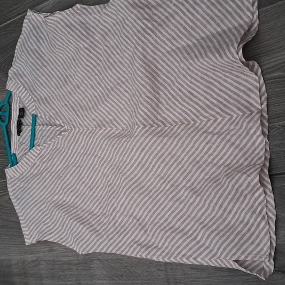 TAHARI 100% LINEN TOP V Neck short sleeve stripe coastal resort wear beachy SM - Picture 9 of 10